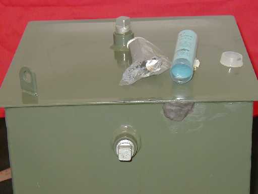 A minimal quantity of PowerPatch® Putty Stick is kneaded until it's a constant color (2 to 3 minutes) and placed over the leak. Use only enough putty to adequately plug the hole or crack.